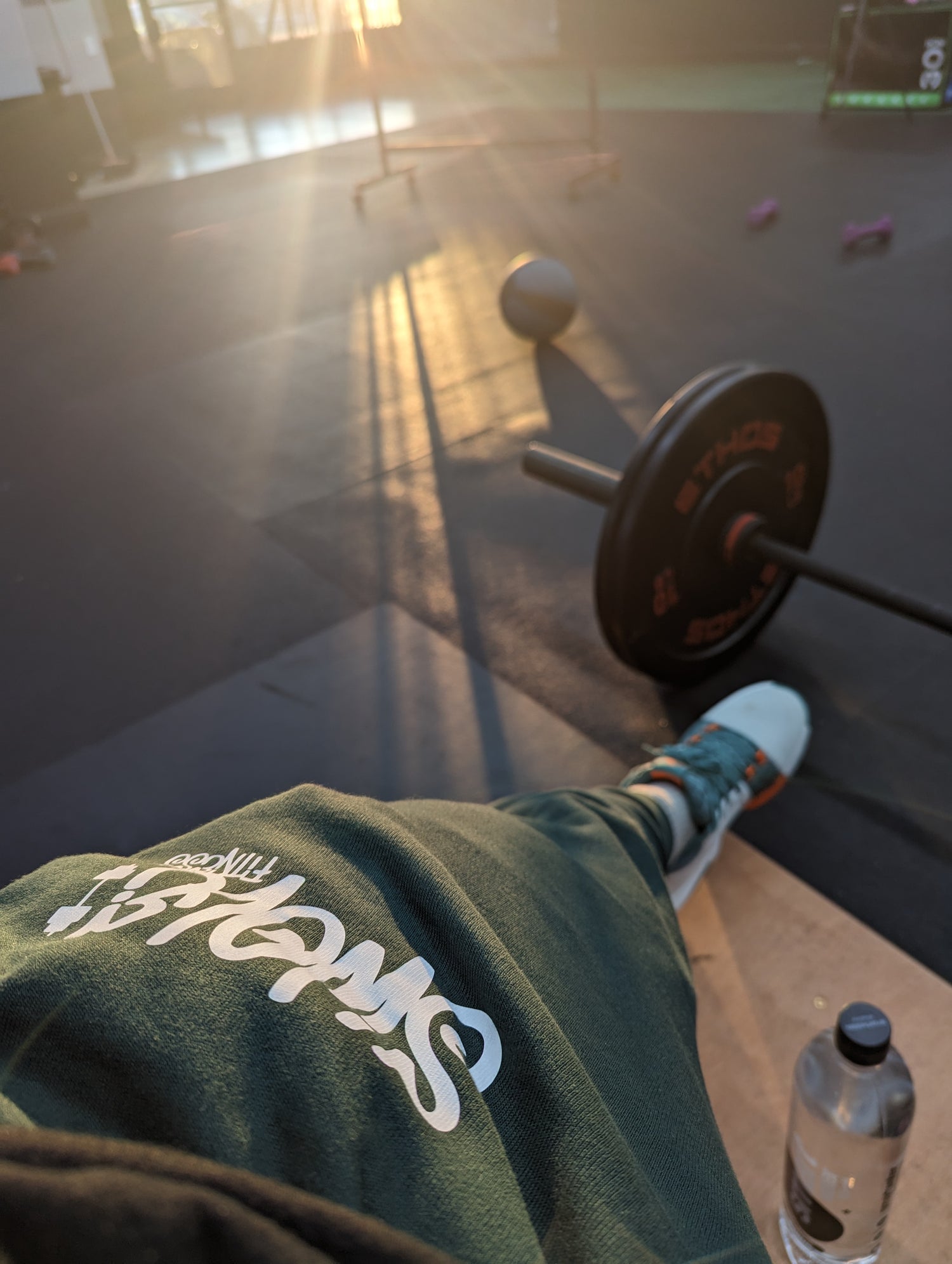 JOGGERS & SWEATPANTS